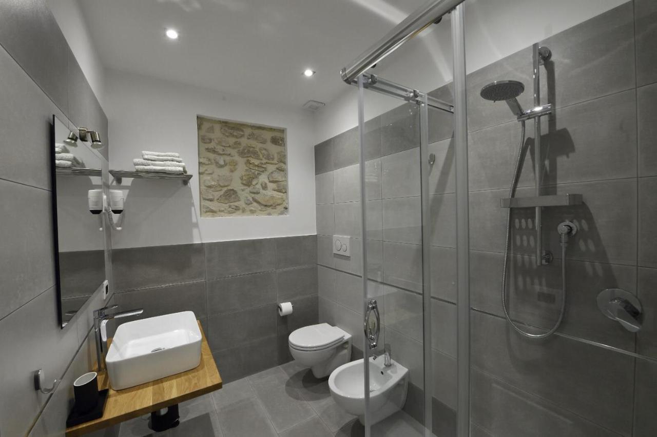 Le Benedettine Affittacamere Relais Fondi Bagian luar foto